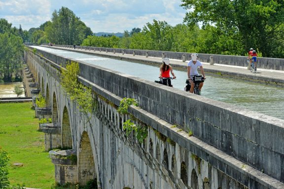 A vélo le long du canal